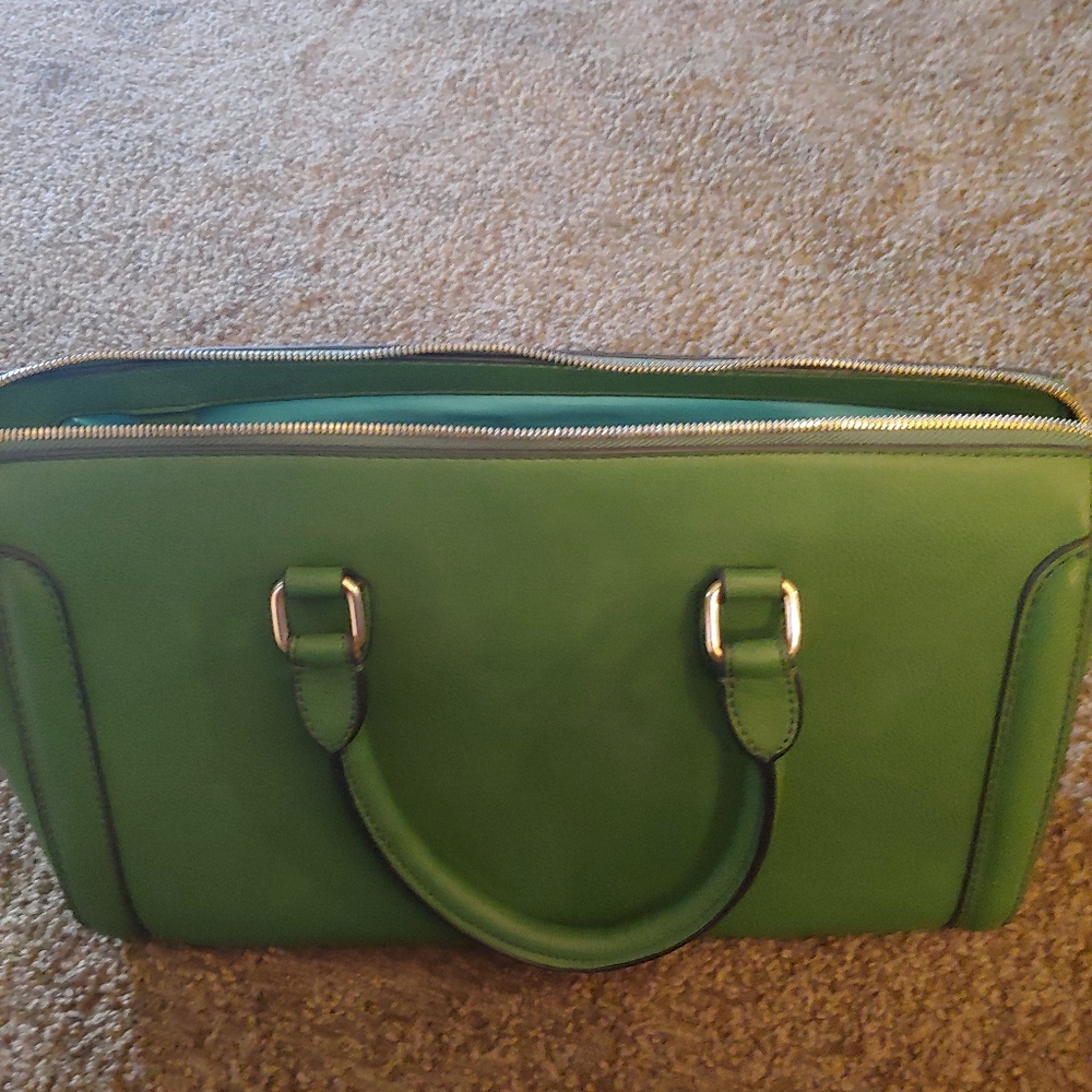 Green Initials Inc Handbag